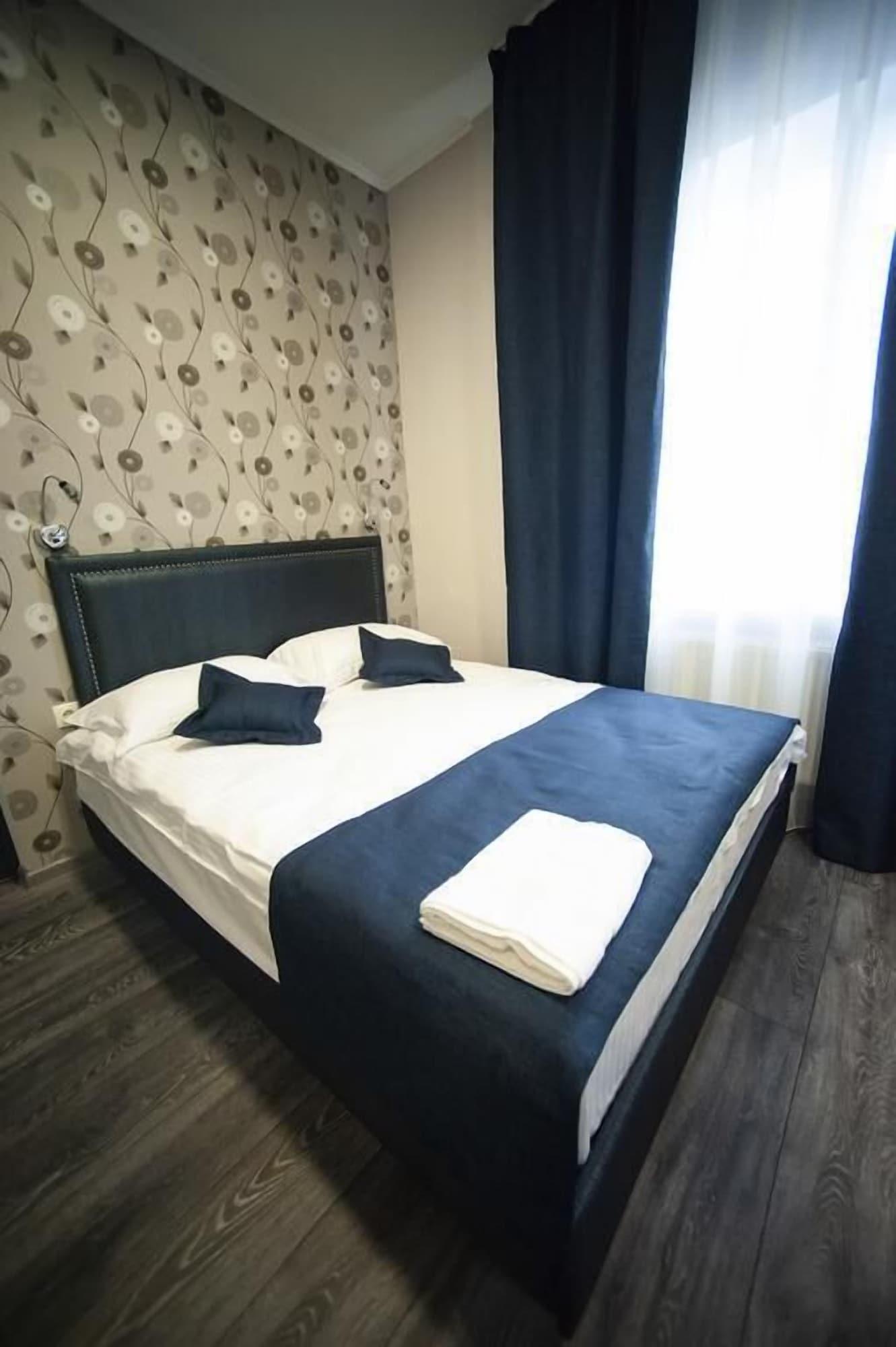 Vila Iris Hotel Chisinau Luaran gambar