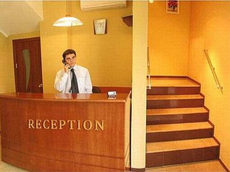 Vila Iris Hotel Chisinau Luaran gambar